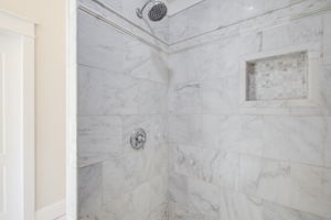 41 Main BR En Suite C Shower Detail