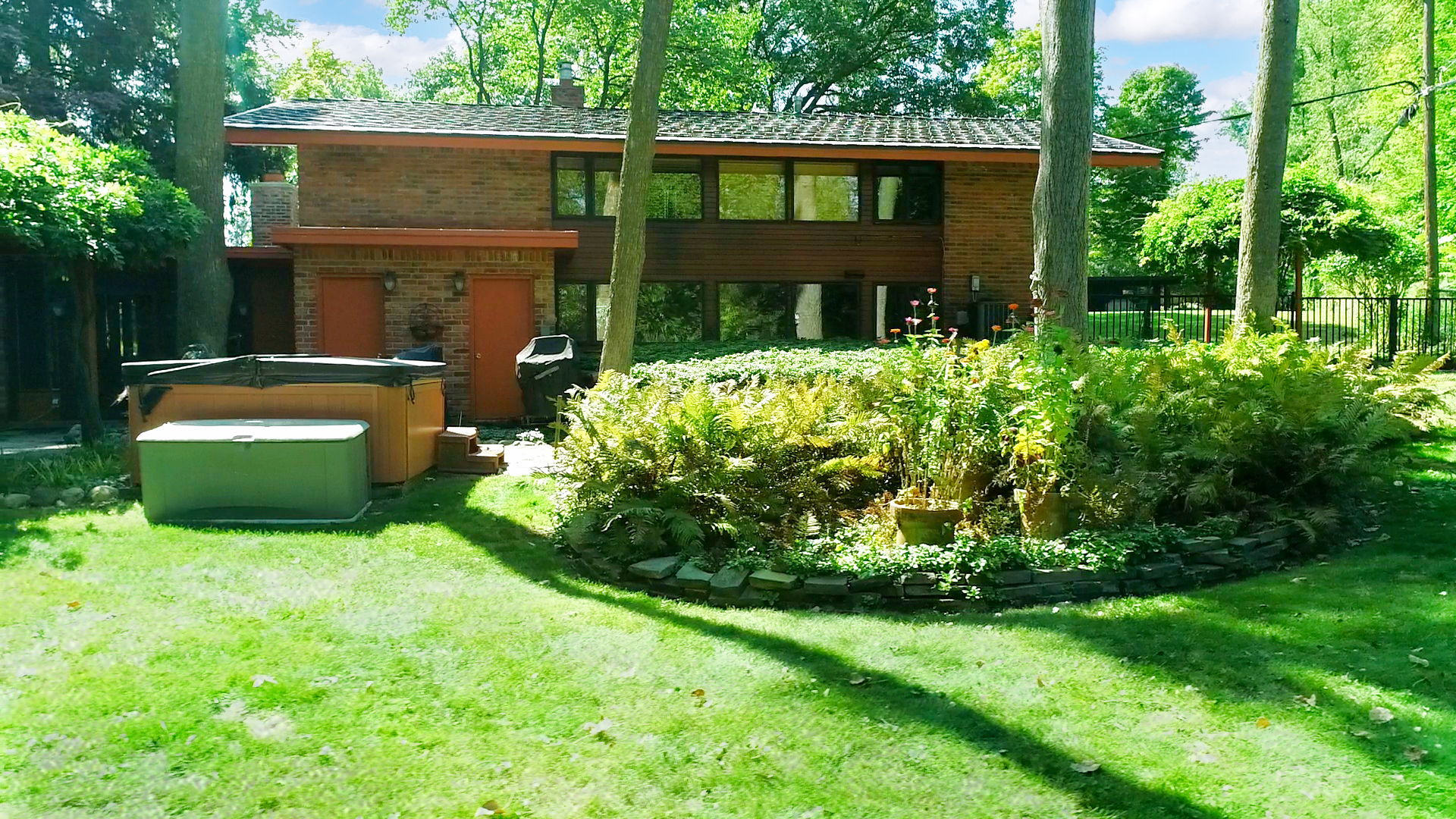 Photo 16