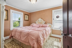 Montclair Ave-S0605-026.jpg