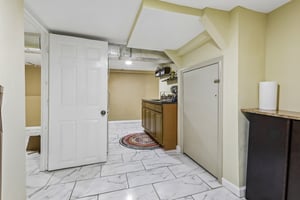 Montclair Ave-S0605-039.jpg