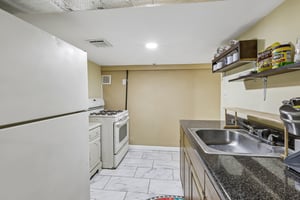 Montclair Ave-S0605-040.jpg