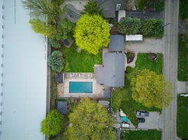  Photo 33