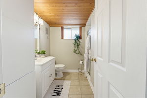  Photo 24