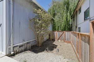San Pedro Ave-S0907-029.jpg