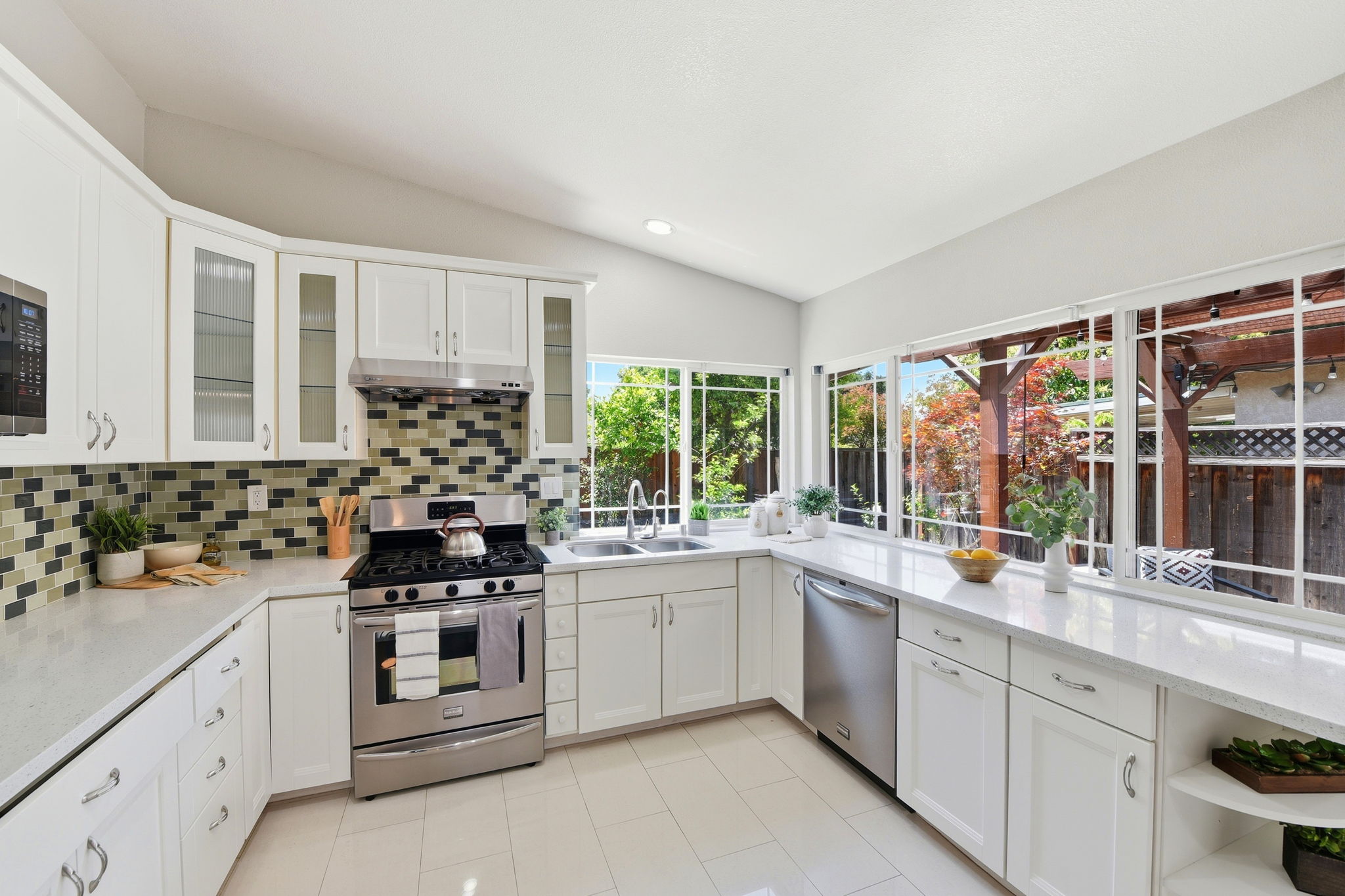 012_F8_2960 Cohansey Dr
