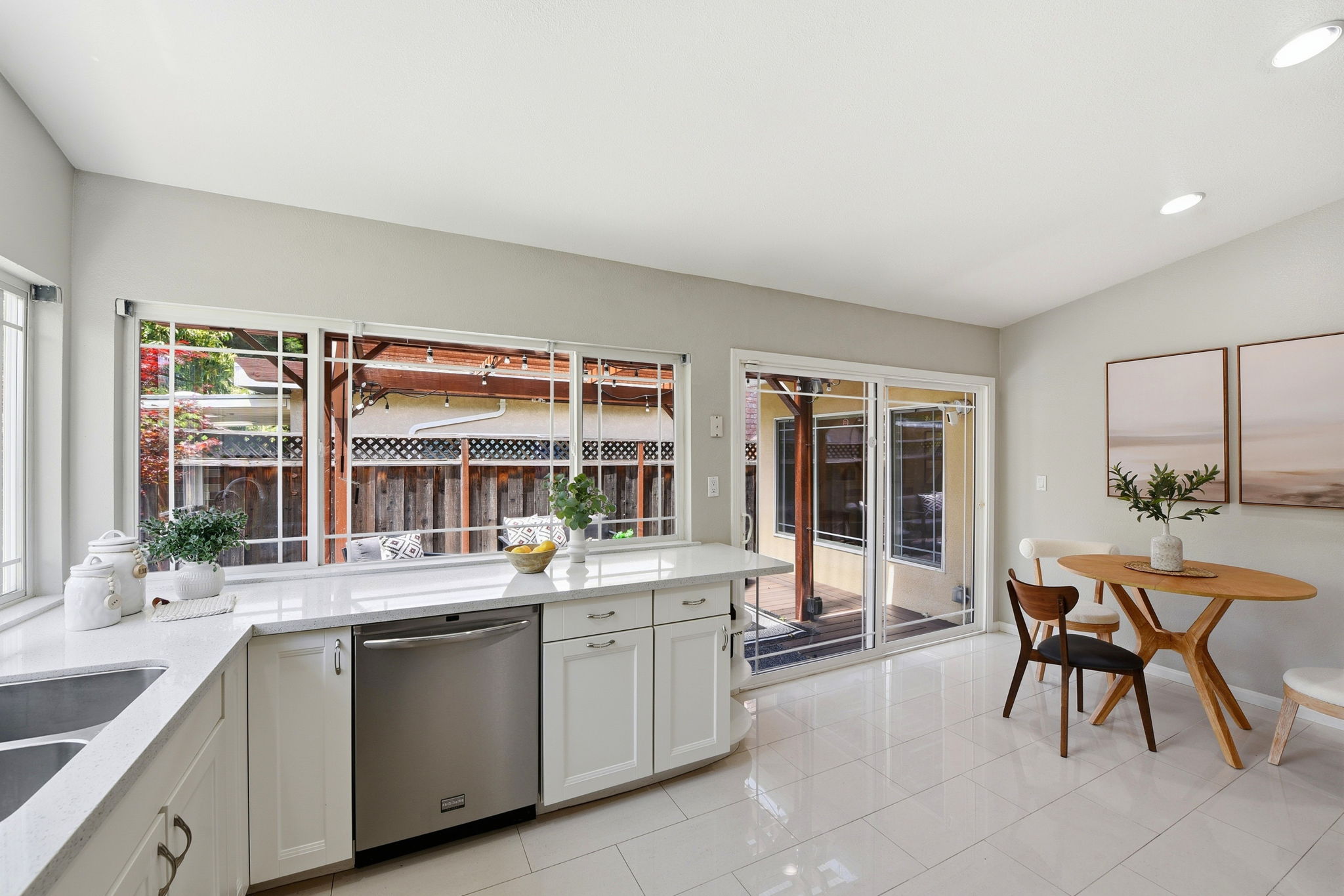 014_F8_2960 Cohansey Dr