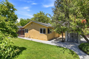 037_F8_2960 Cohansey Dr