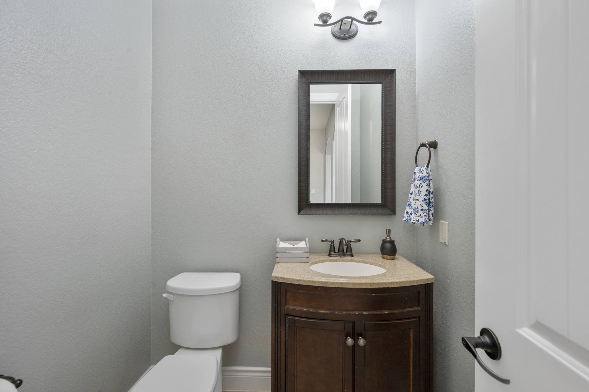 2960 Gibbons Hill Ln, League City, TX 77573, USA Photo 8