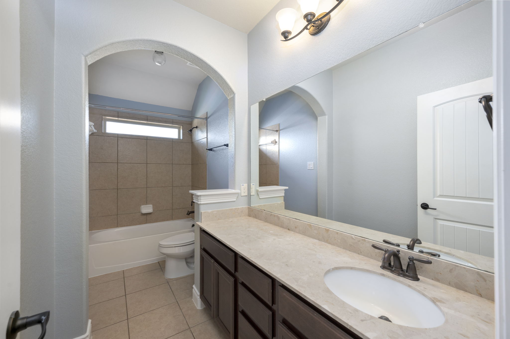 2960 Gibbons Hill Ln, League City, TX 77573, USA Photo 26