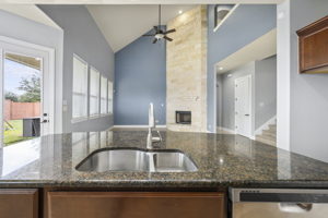 2960 Gibbons Hill Ln, League City, TX 77573, USA Photo 16