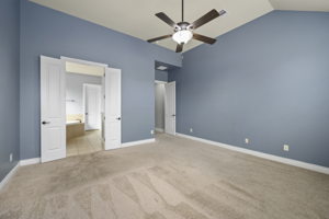 2960 Gibbons Hill Ln, League City, TX 77573, USA Photo 21