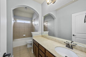 2960 Gibbons Hill Ln, League City, TX 77573, USA Photo 24