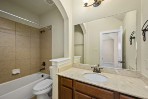 2960 Gibbons Hill Ln, League City, TX 77573, USA Photo 31