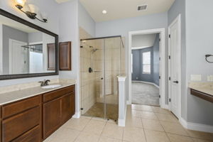 2960 Gibbons Hill Ln, League City, TX 77573, USA Photo 23