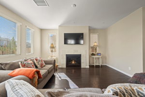 2960 Show Jumper Ln, Reno, NV 89521, USA Photo 9