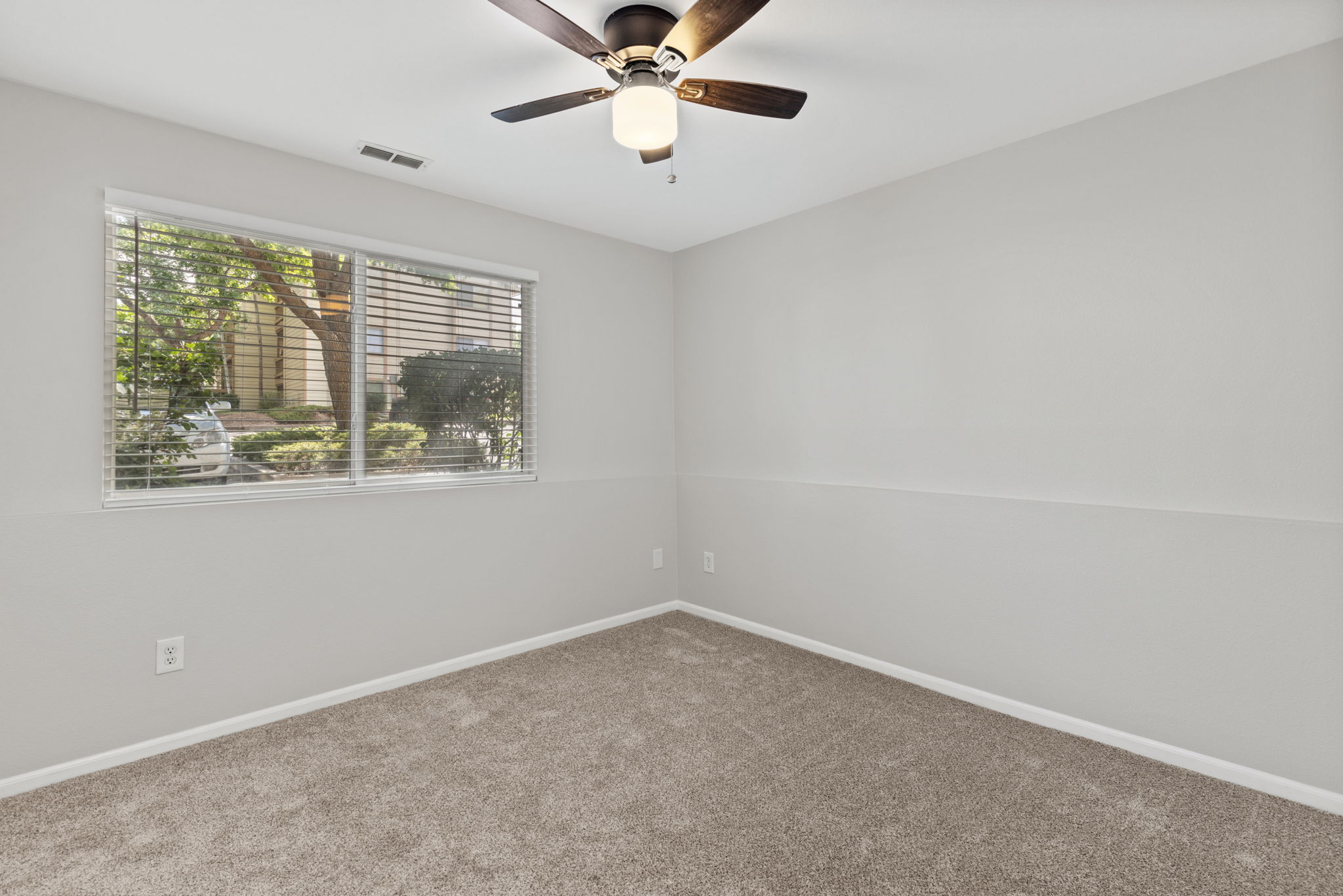 Guest Bedroom 2 Also With Ceiling Fan