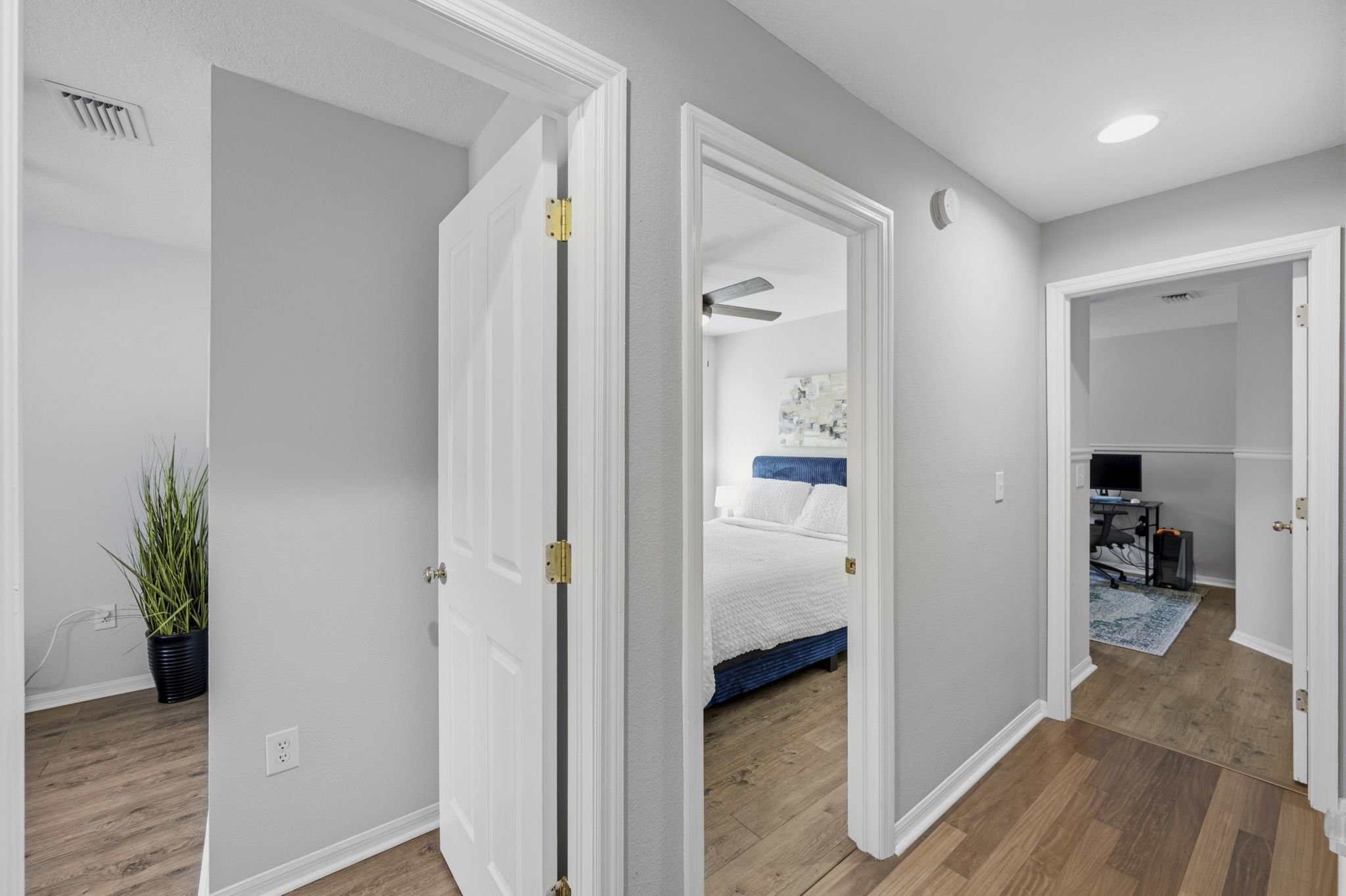 Interiors (5)