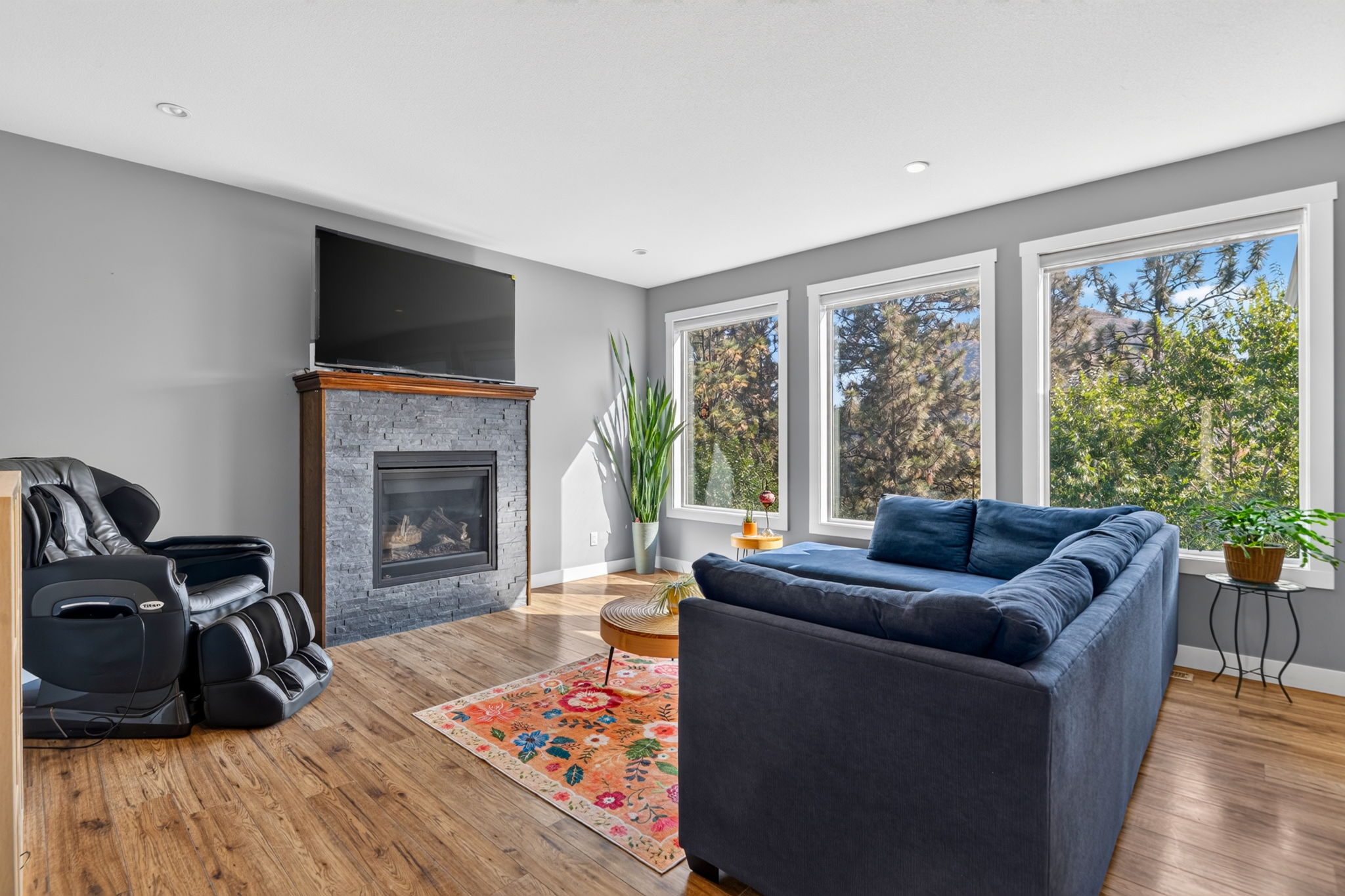 Photo-2961-Ensign-Way-10