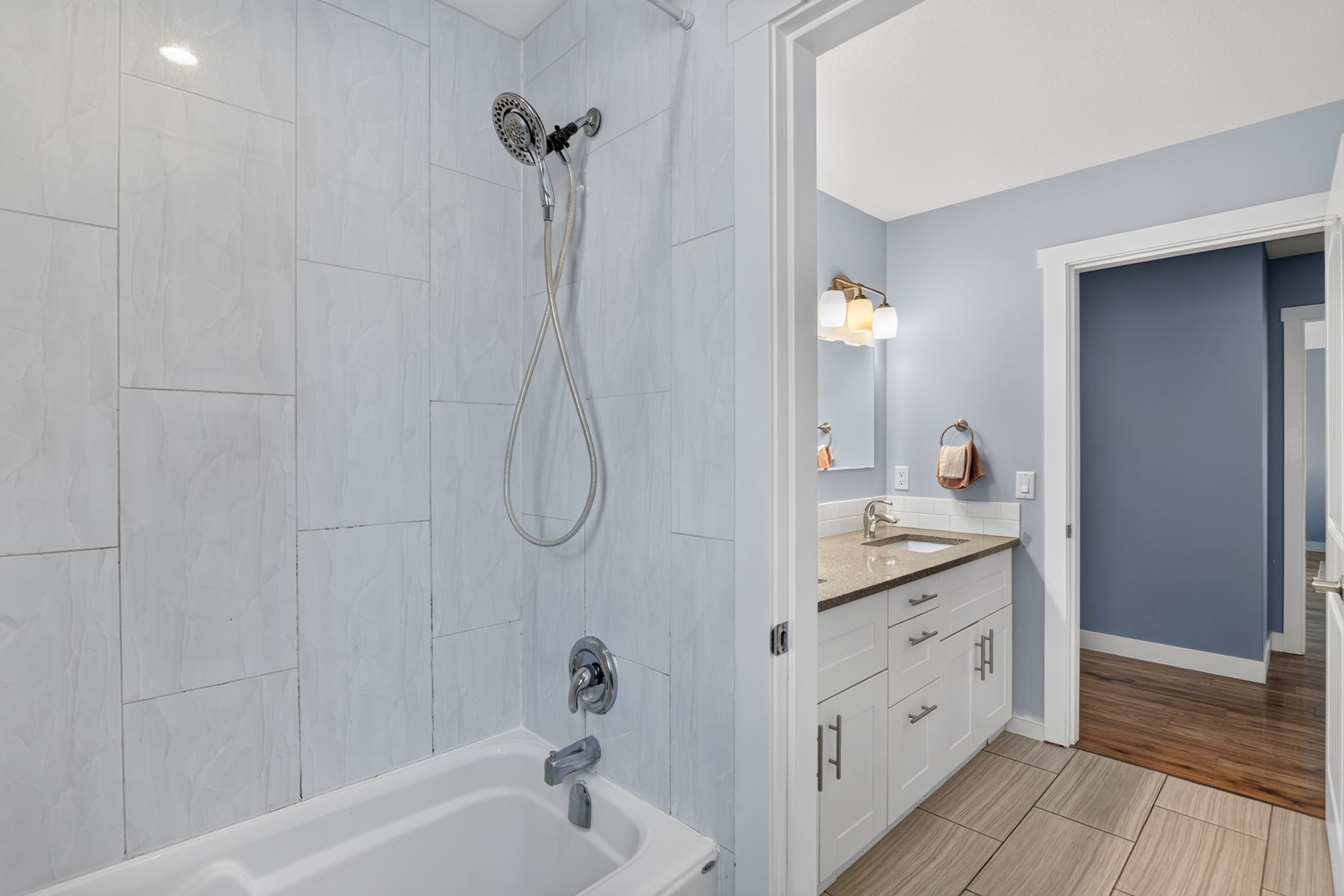 Photo-2961-Ensign-Way-35