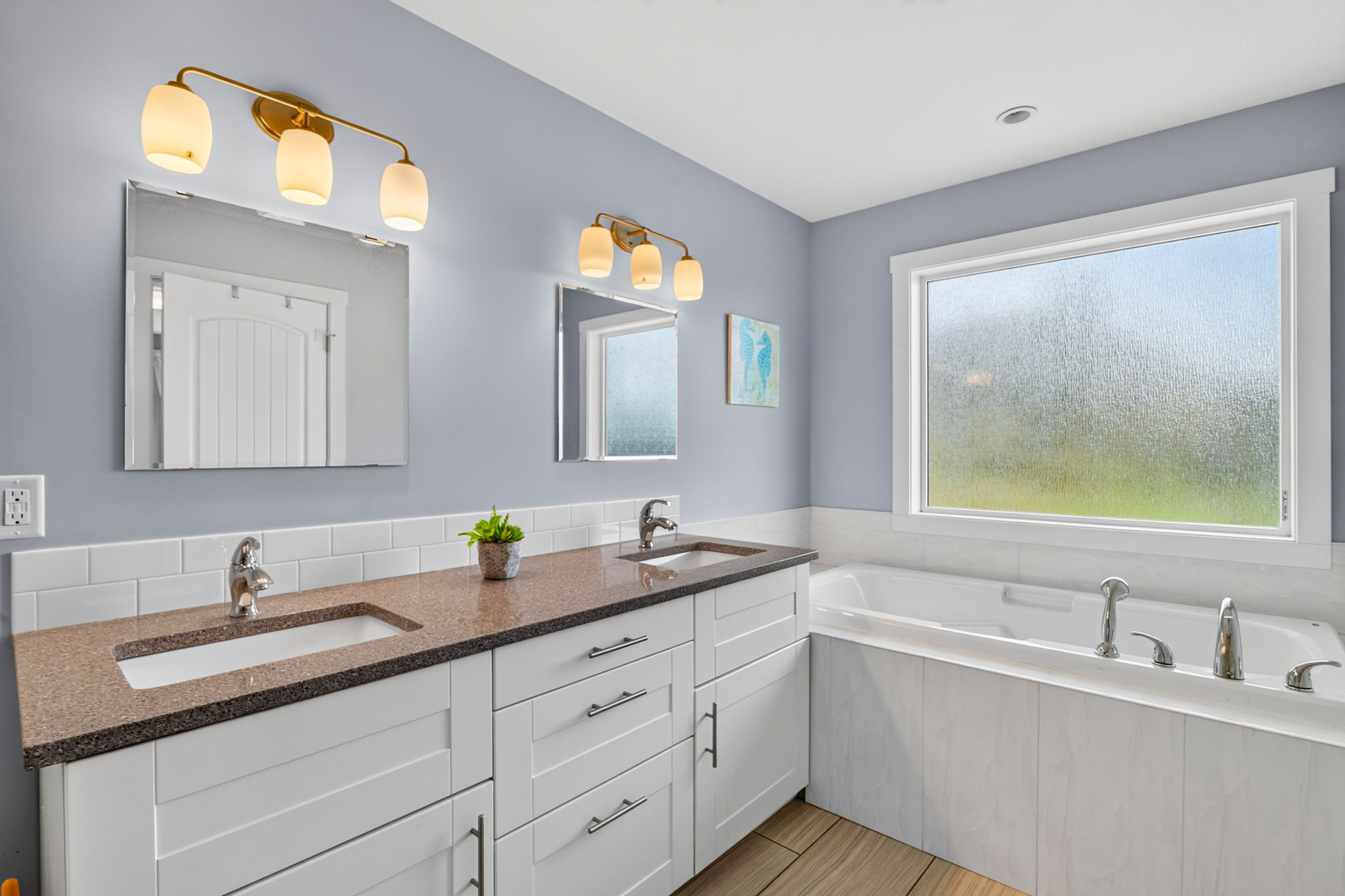 Photo-2961-Ensign-Way-42