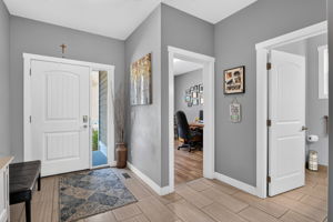 Photo-2961-Ensign-Way-05