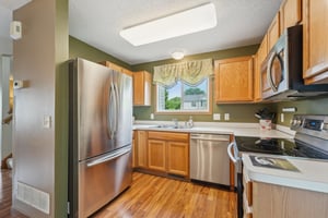Village Ct-3105-015.jpg