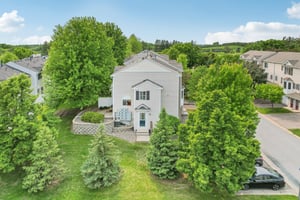Village Ct-3105-037.jpg
