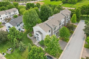 Village Ct-3105-038.jpg