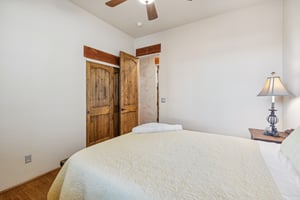 29611 N 140th St - 025.jpg