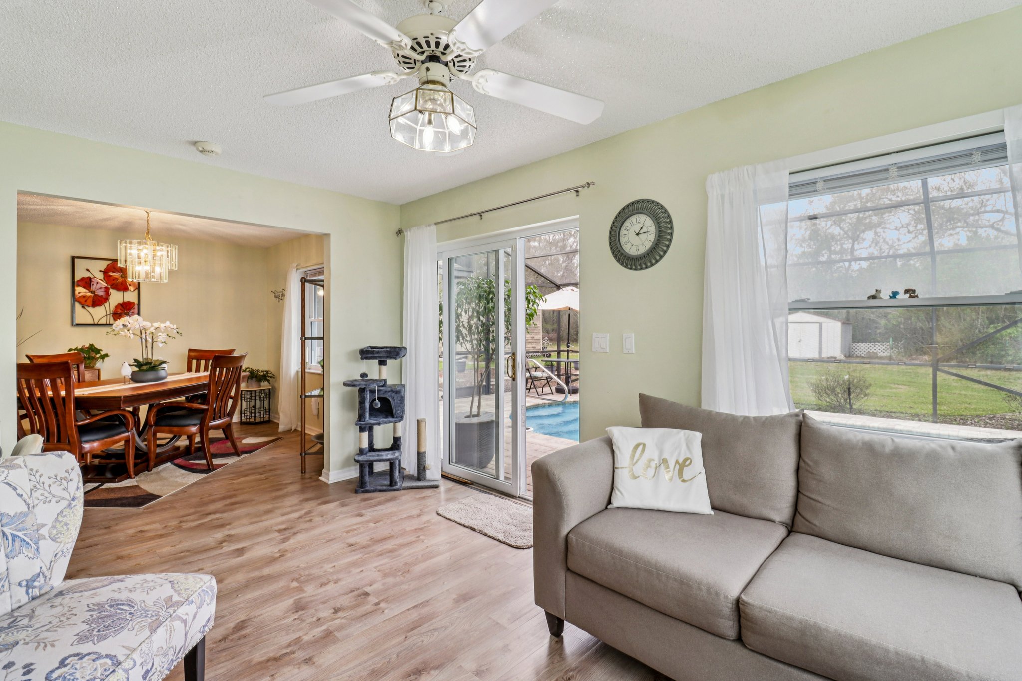 SW 137th Pl-S2503-009.jpg