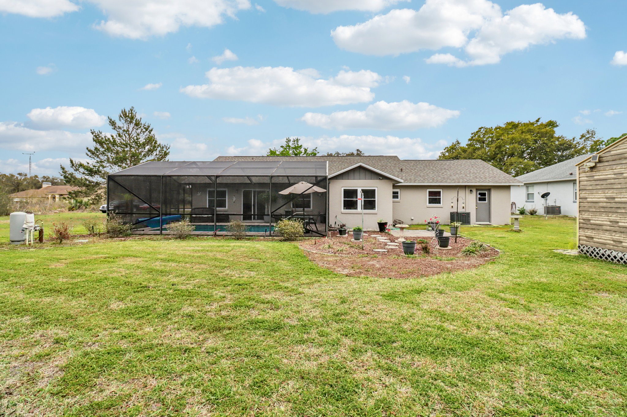 SW 137th Pl-S2503-030.jpg