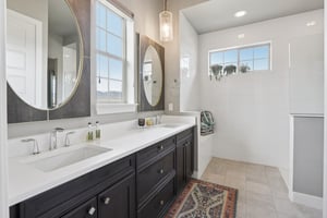 Bella Pl-S0704-036.jpg