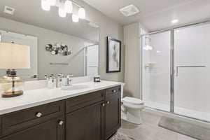 Bella Pl-S0704-052.jpg