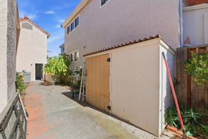  Photo 48