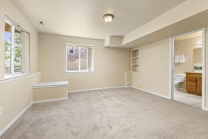  Photo 37