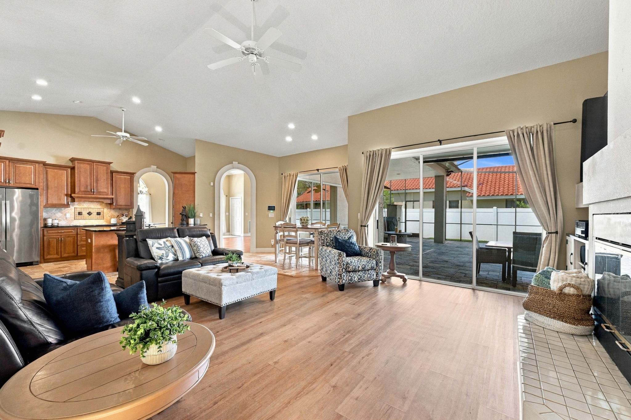 Family Room4