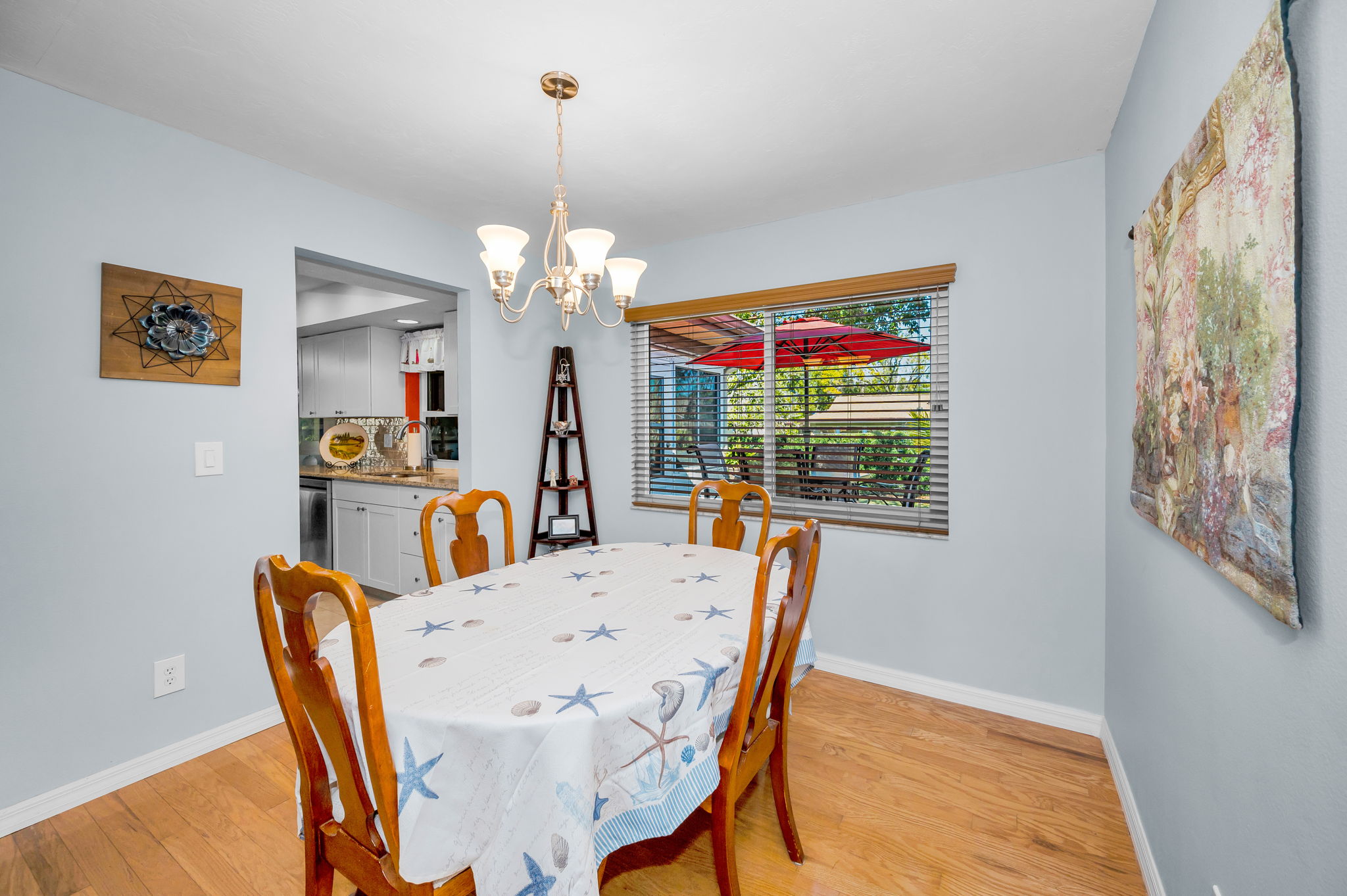 Dining Room2