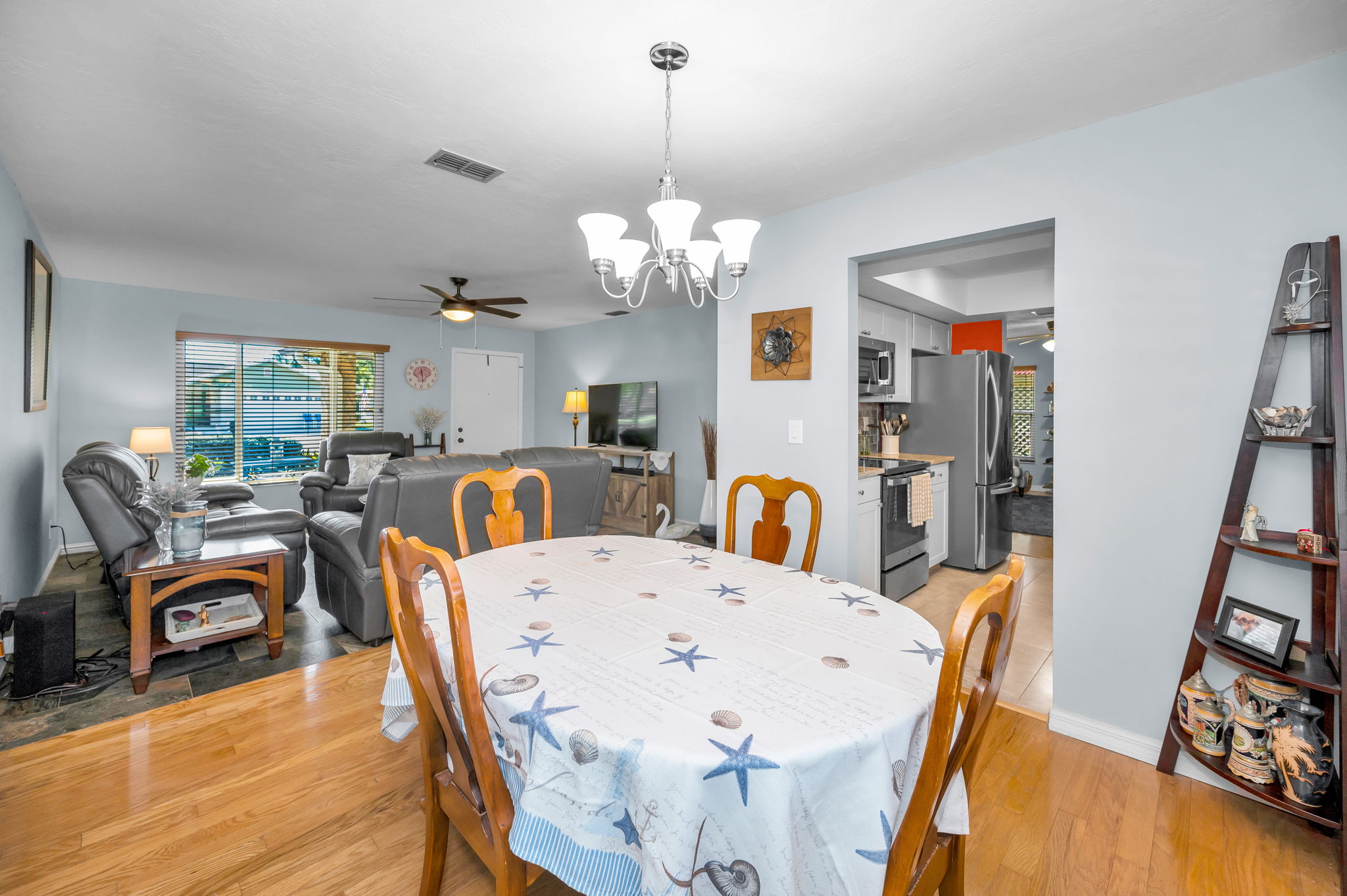 Dining Room4