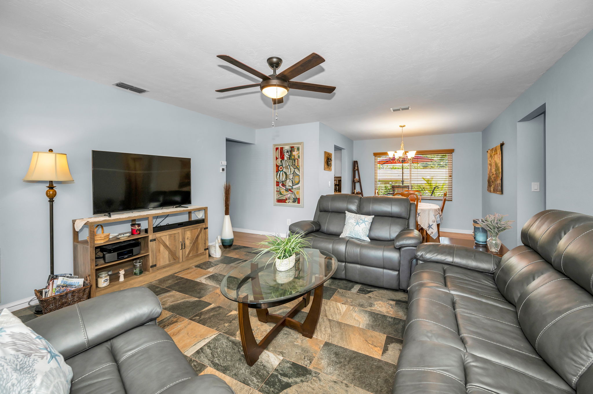 Living Room4