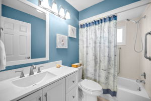Bathroom2