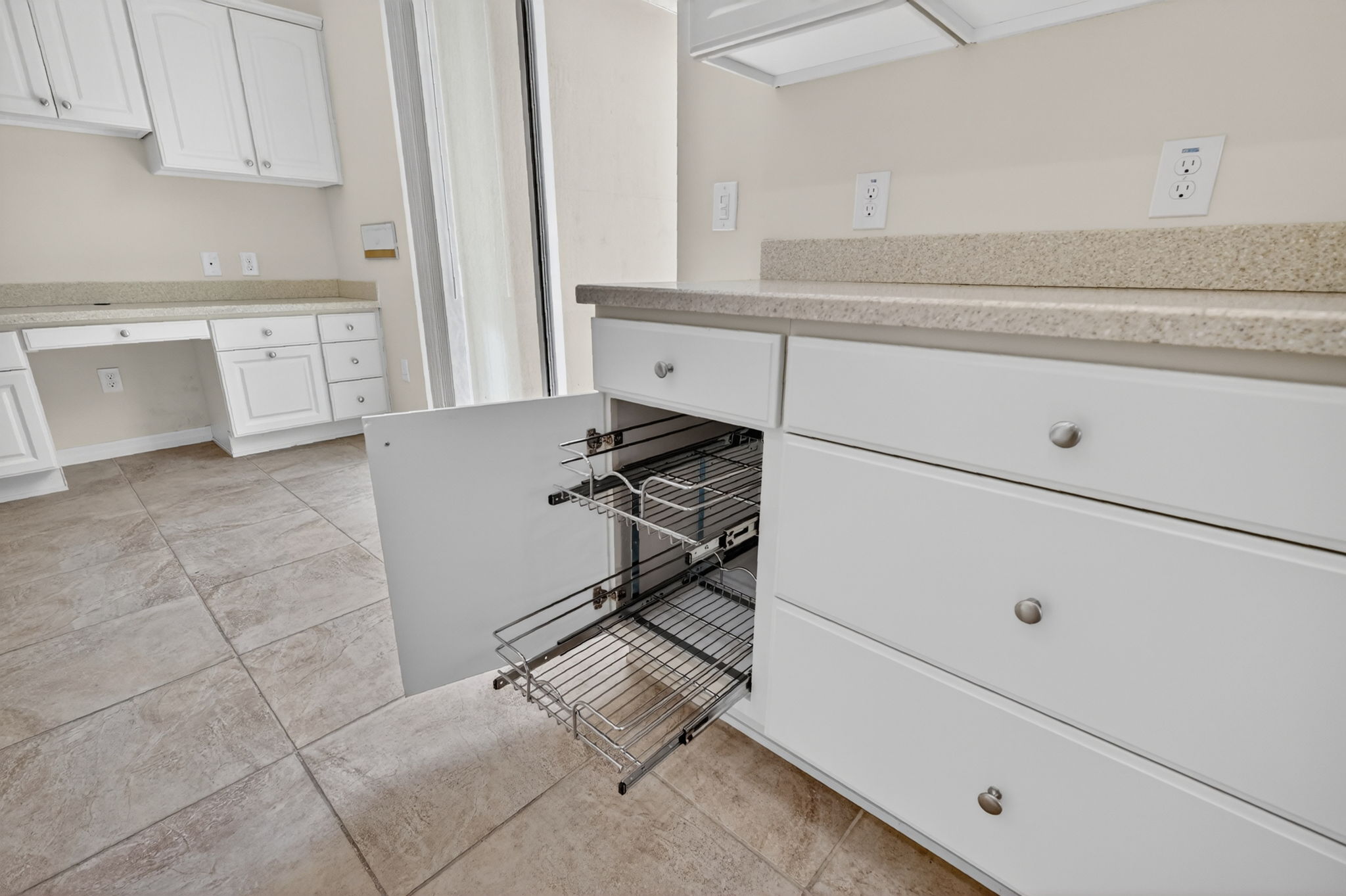 Roll-Out Shelving in Kitchen