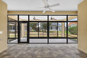 Enclosed Lanai with Extended Screen Lanai