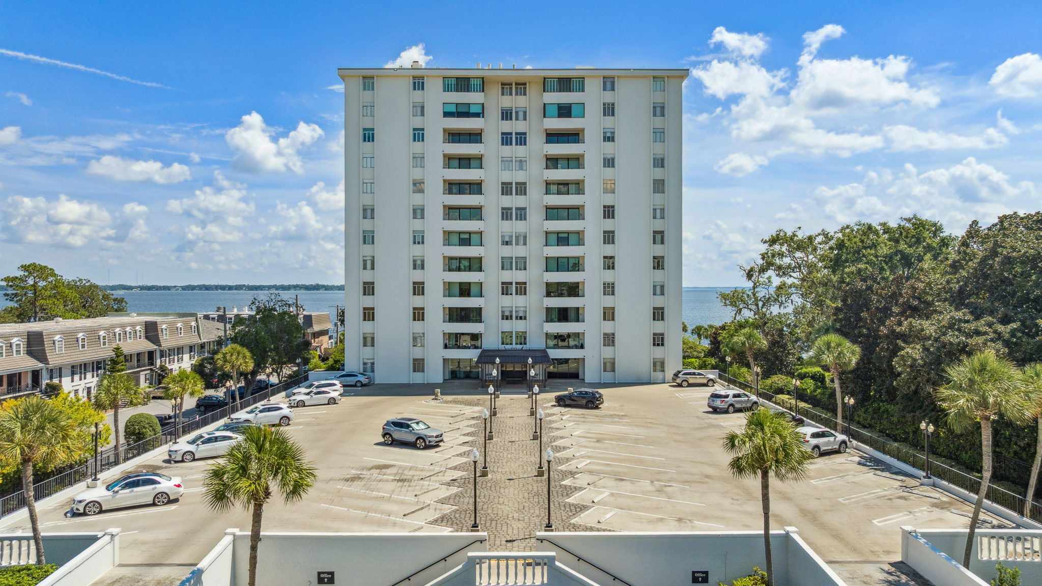 Welcome to 2970 St Johns Avenue