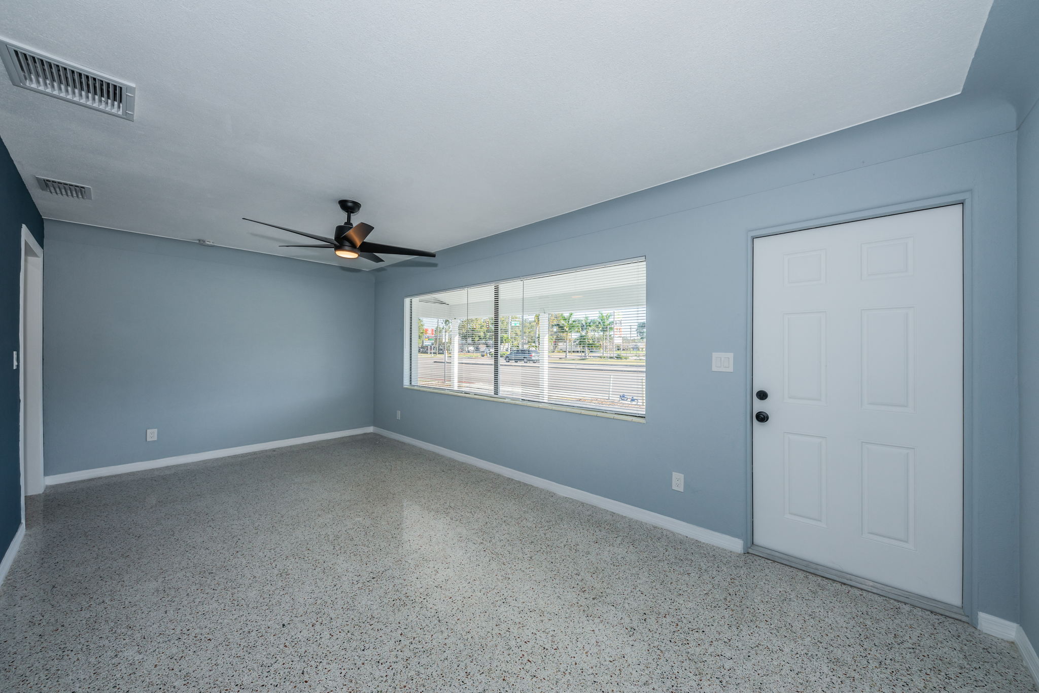 Entry Room 4
