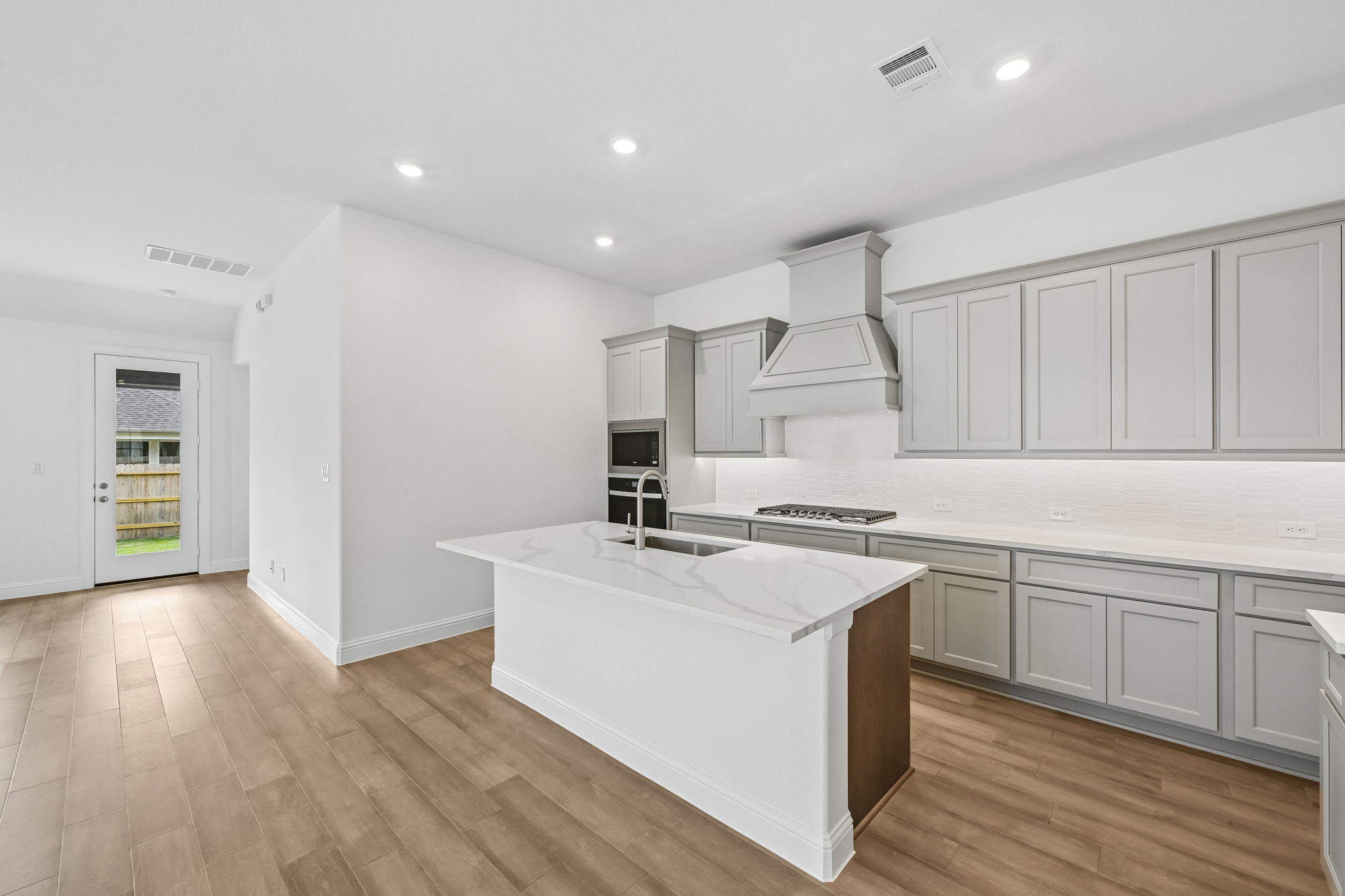 29723 Brushy Gables Dr-S2404-009