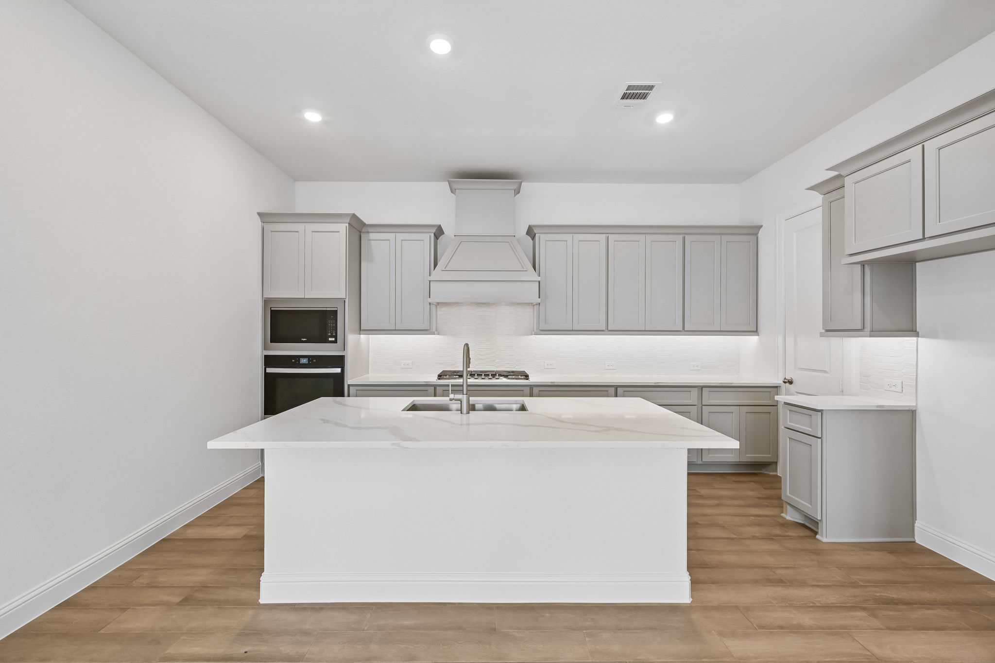 29723 Brushy Gables Dr-S2404-014