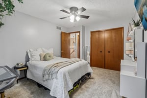 Schwartz Rd-S2105-025.jpg