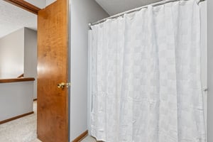 Schwartz Rd-S2105-028.jpg