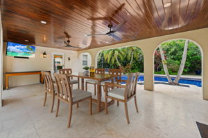 Breezeway toward pool