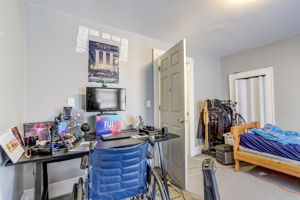 N Denny St-021